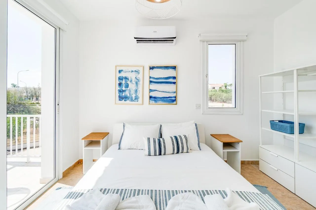 Villa Daphne By Ezoria Villas Protaras